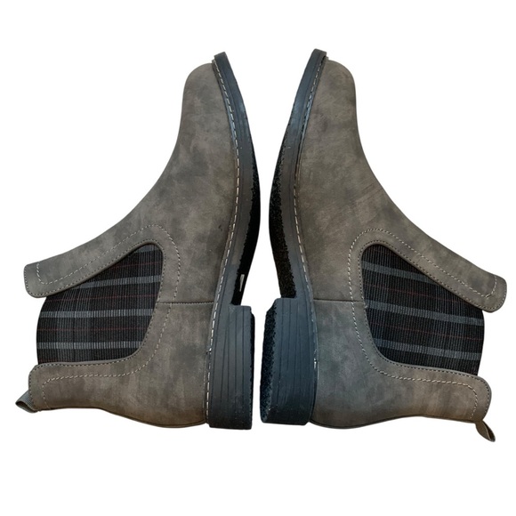 Boutique by Corkys Ankle Boots Womens 8 Grey Brown Plaid Fall Pull Tab Vegan - Picture 2 of 8